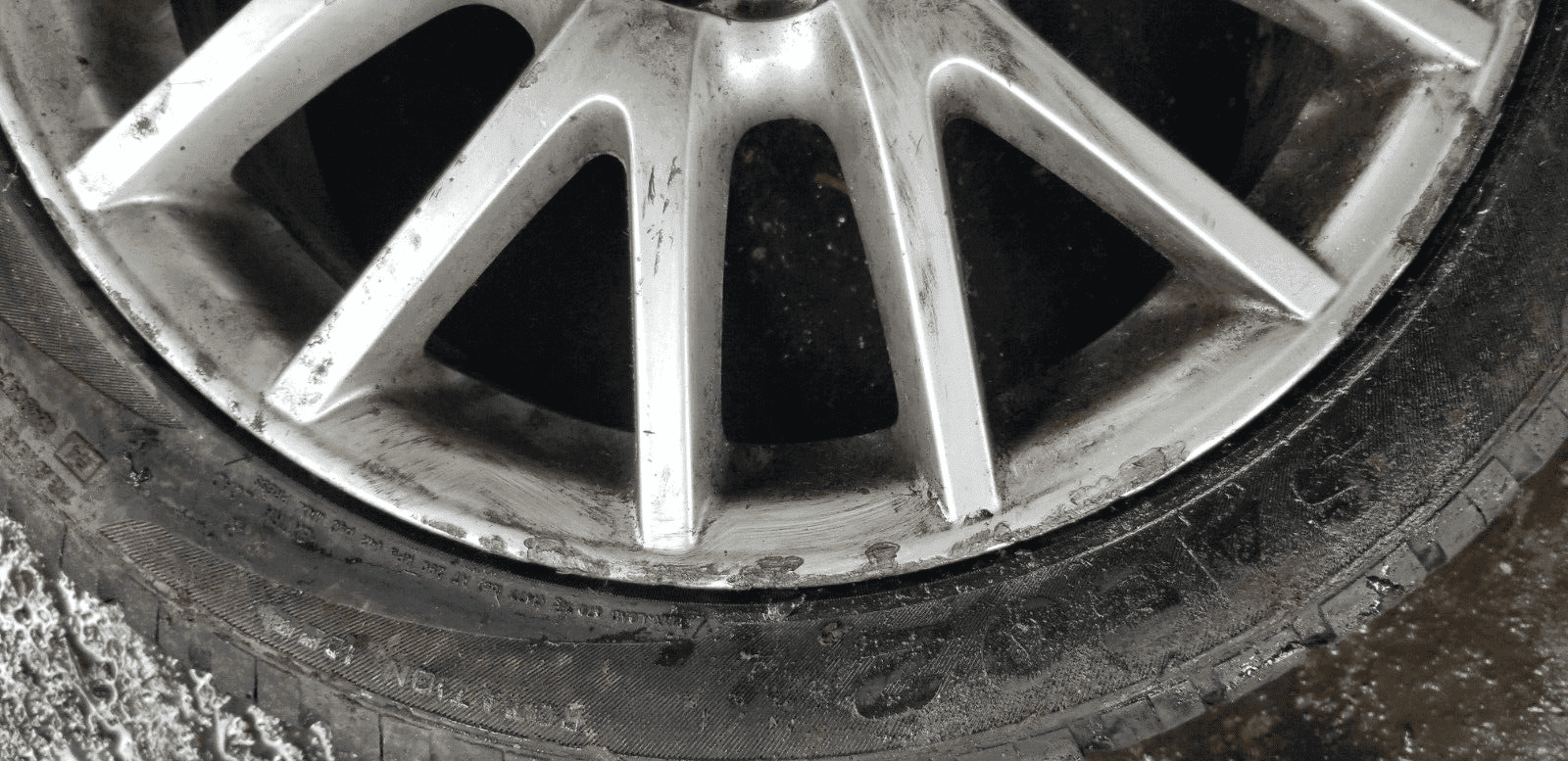 VW Golf MK6 17 inch Alloy Wheel and Tyre 225/45R17 1K0601025AN - Image 3