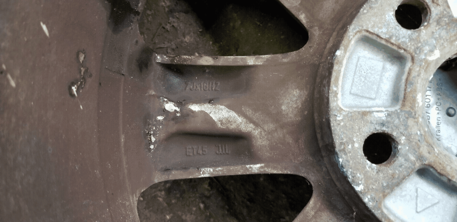 VW Passat Alloy wheel B6 05-10 7Jx16 5x112 3C0601025AE 57.1 ET45 Single Rim - Image 10