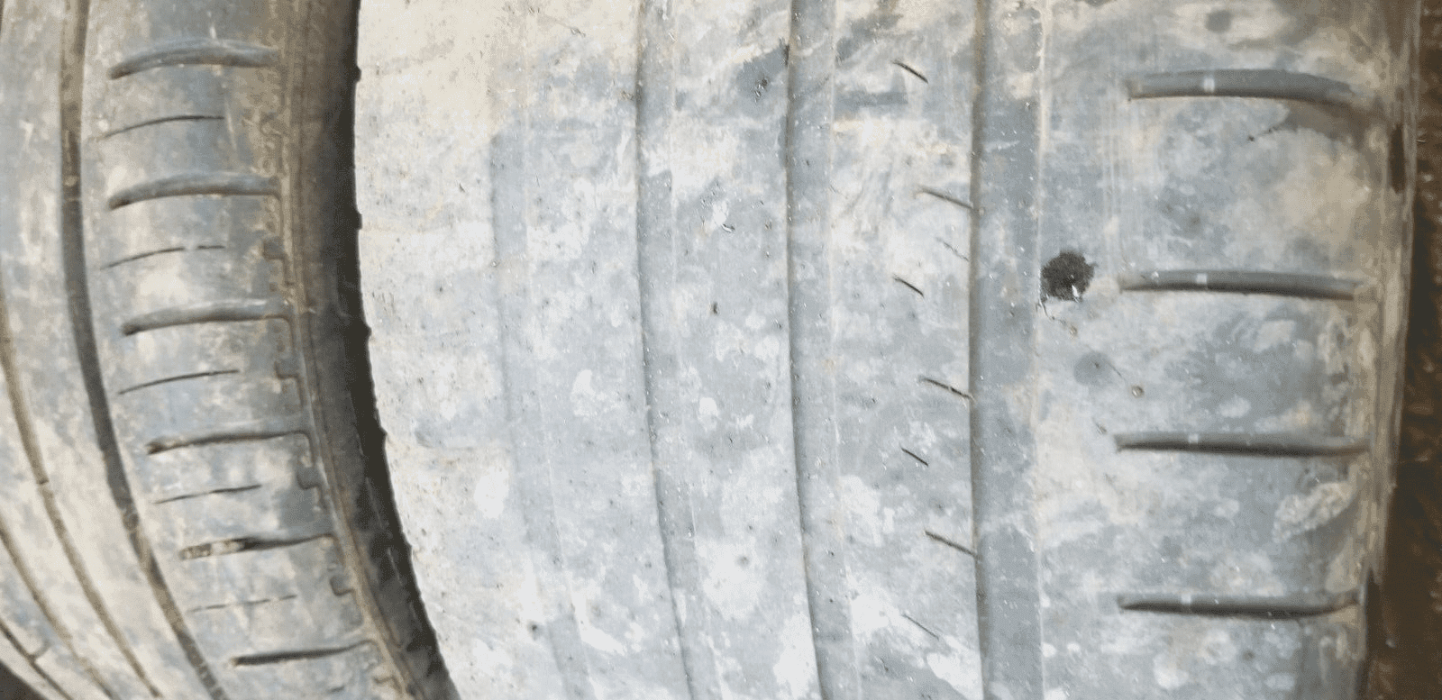 2 MERCEDES C CLASS Alloy Wheels & Tyres 255/35/18 A2044019902 - Image 17