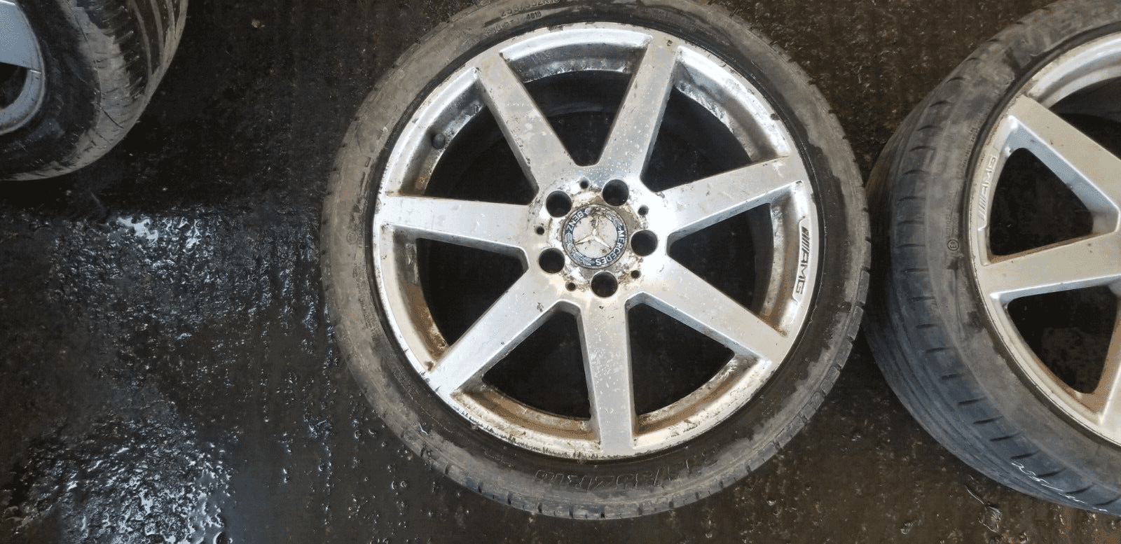 2 MERCEDES C CLASS Alloy Wheels & Tyres 255/35/18 A2044019902 - Image 3