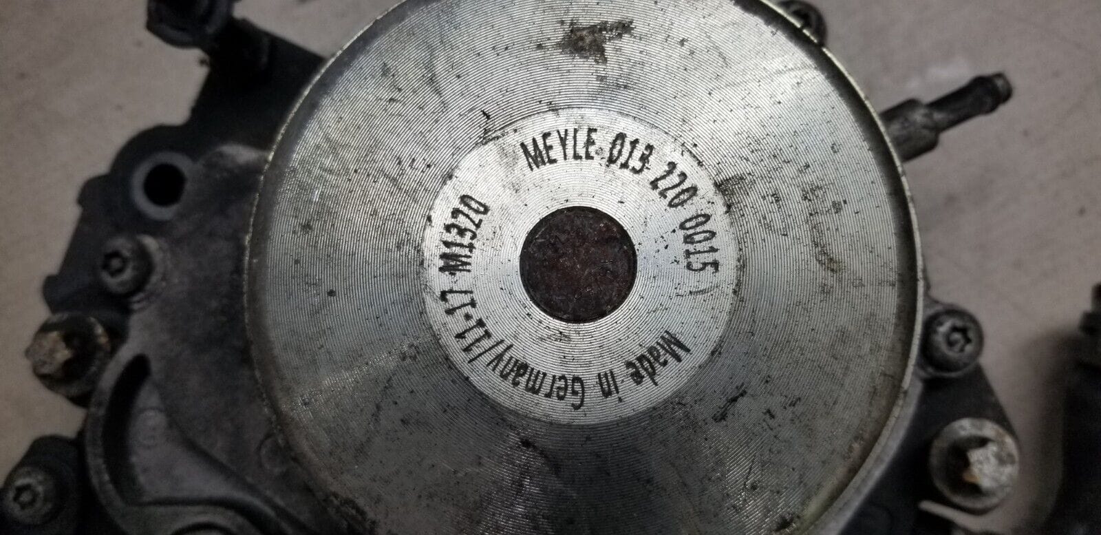 2010 MercedesBenz EClass E 220CDI /BlueTEC Diesel Water Coolant Pump A6512001501 - Image 3