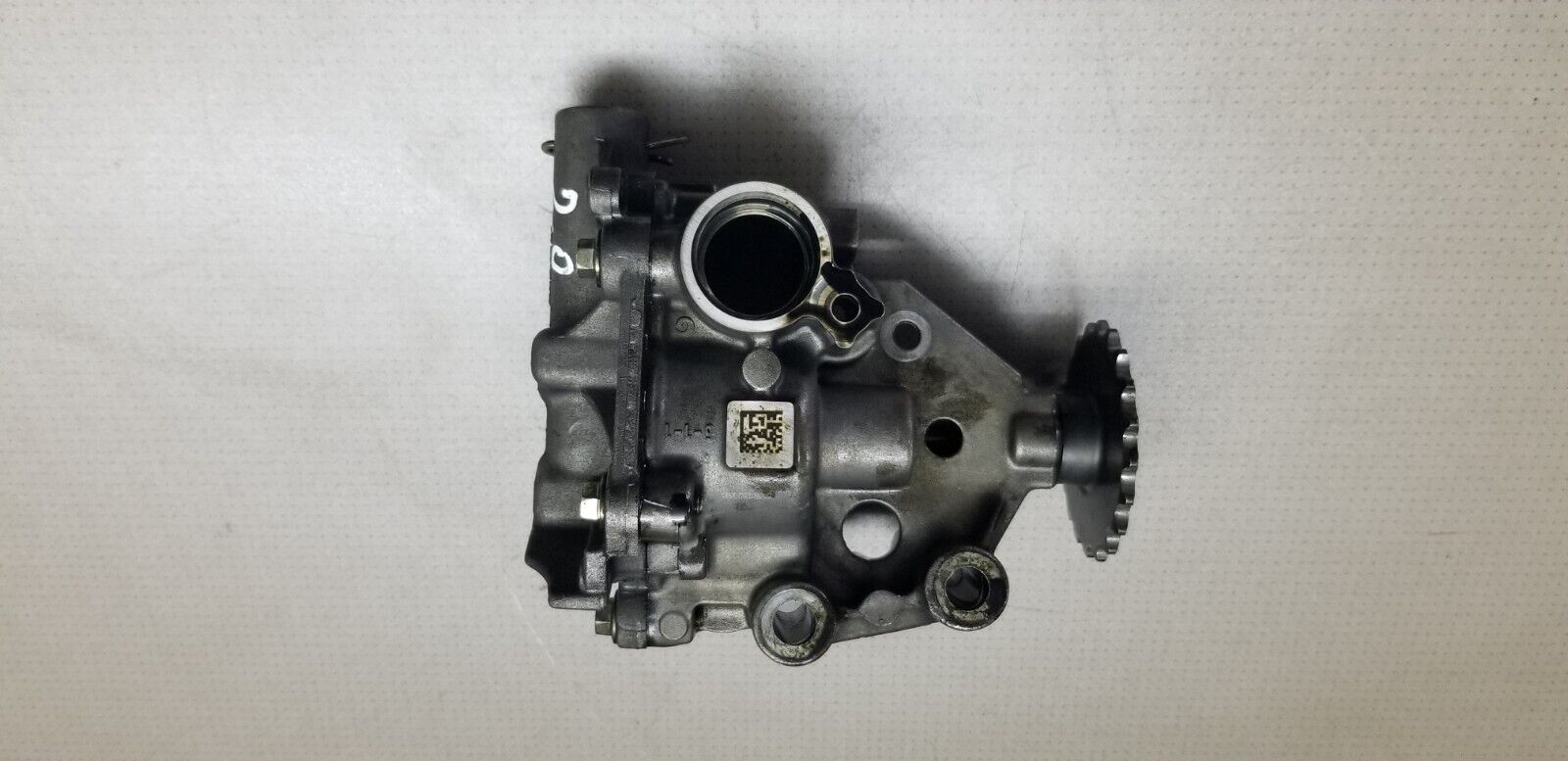 2012 Renault Trafic 8200345633 Oil Pump
