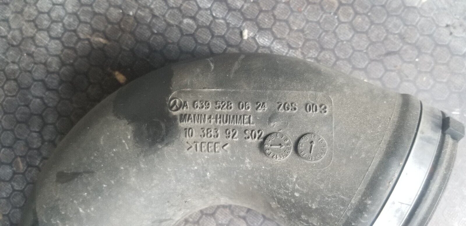 2014 MERCEDES VITO W639 Air Turbo Pipe A6395280624 - Image 3