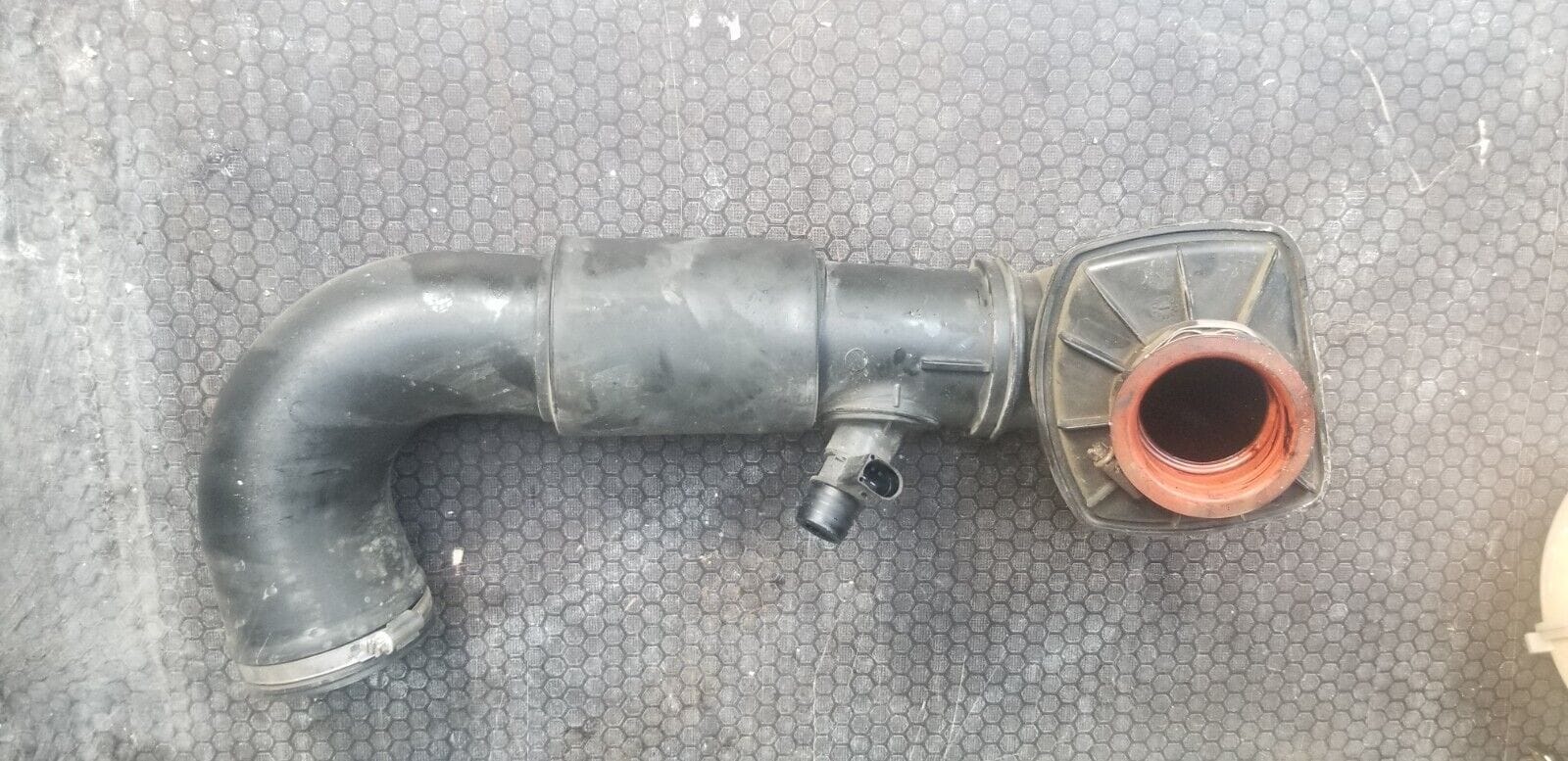 2014 MERCEDES VITO W639 Air Turbo Pipe A6395280624 - Image 4