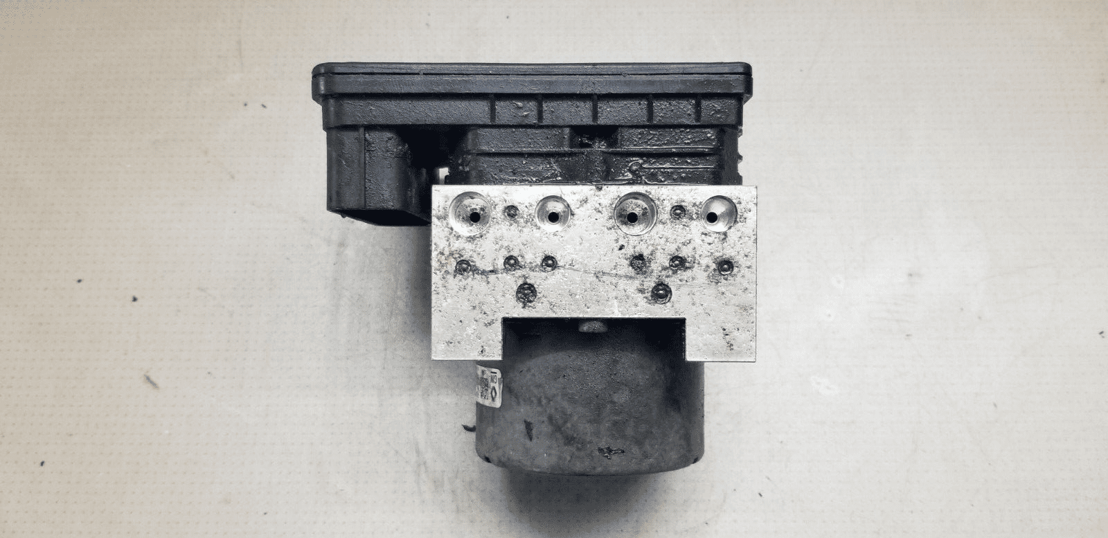 2015 Renault Trafic III ABS Pump Unit 1.6L Diesel 476607609R |O - Image 4