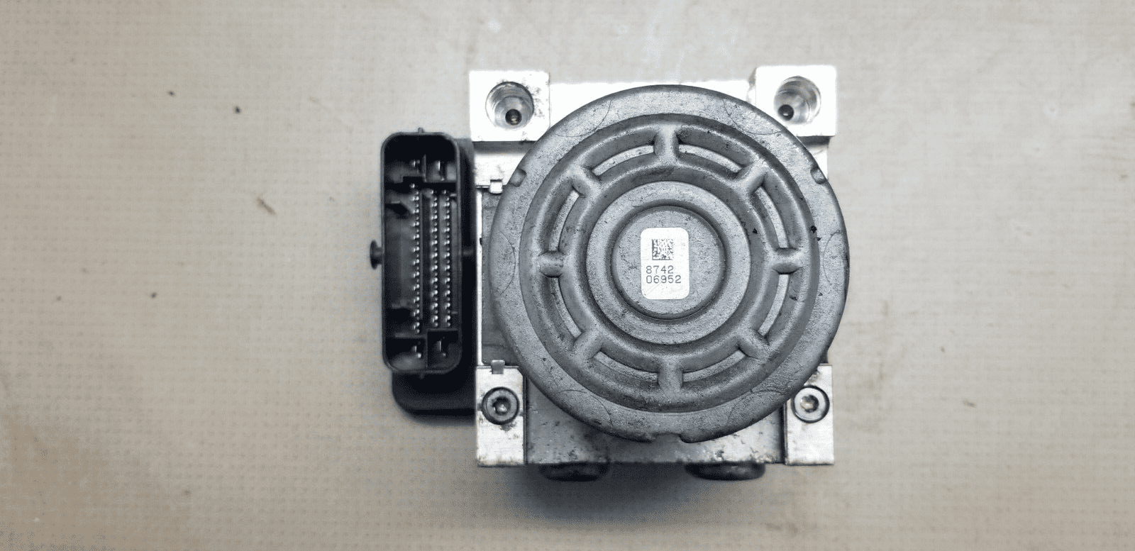 2015 Renault Trafic III ABS Pump Unit 1.6L Diesel 476607609R |O - Image 6