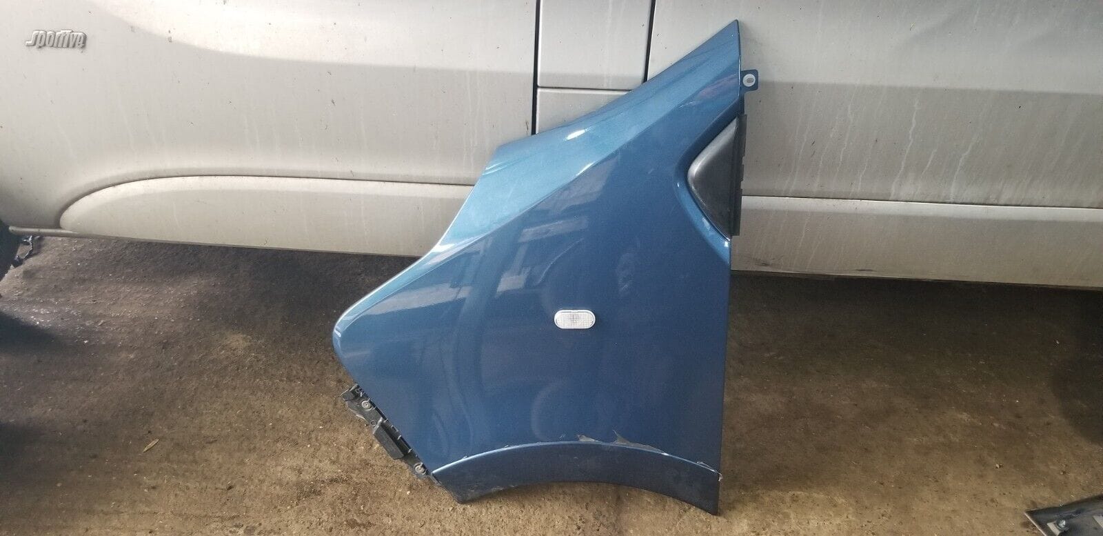 2015 RENAULT TRAFIC PASSENGER SIDE FRONT LEFT WING - BLUE