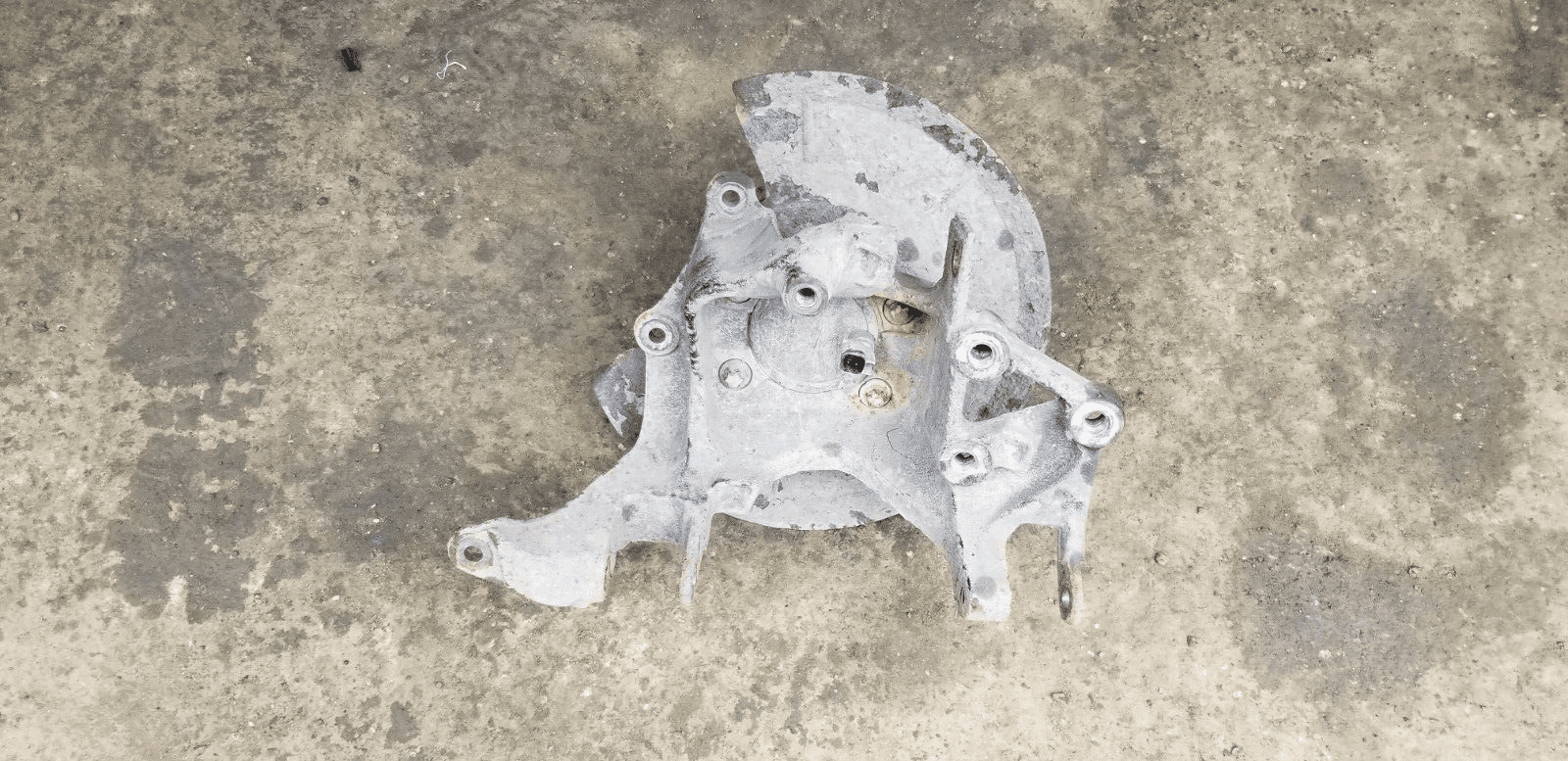 2016 Ford Kuga 2.0 TDCi N/S/R Passenger Side Rear Wheel Hub |O - Image 4