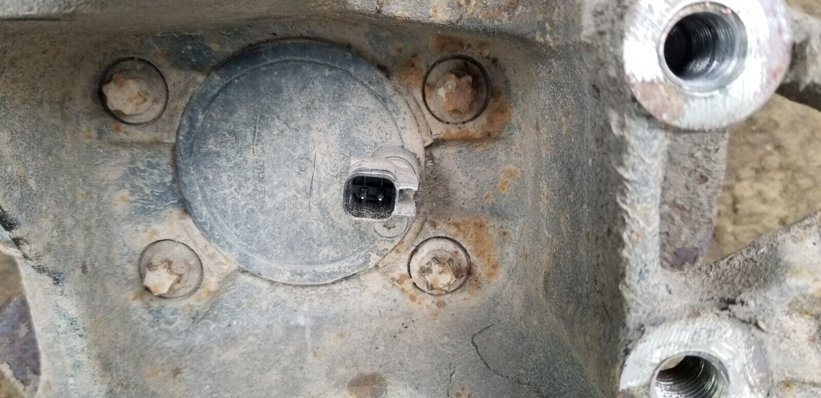 2016 Ford Kuga 2.0 TDCi N/S/R Passenger Side Rear Wheel Hub |O - Image 5