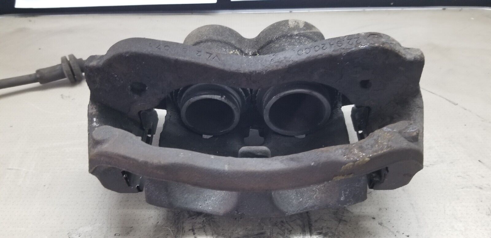 2018 Peugeot Boxer 335 L3H2 Mk3 Front Left Side Brake Caliper - Image 3