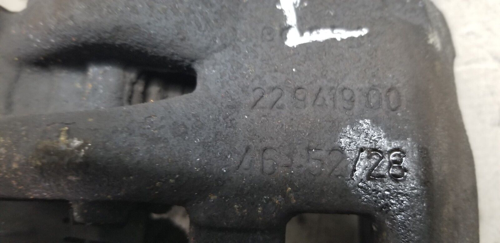 2018 Peugeot Boxer 335 L3H2 Mk3 Front Left Side Brake Caliper - Image 10