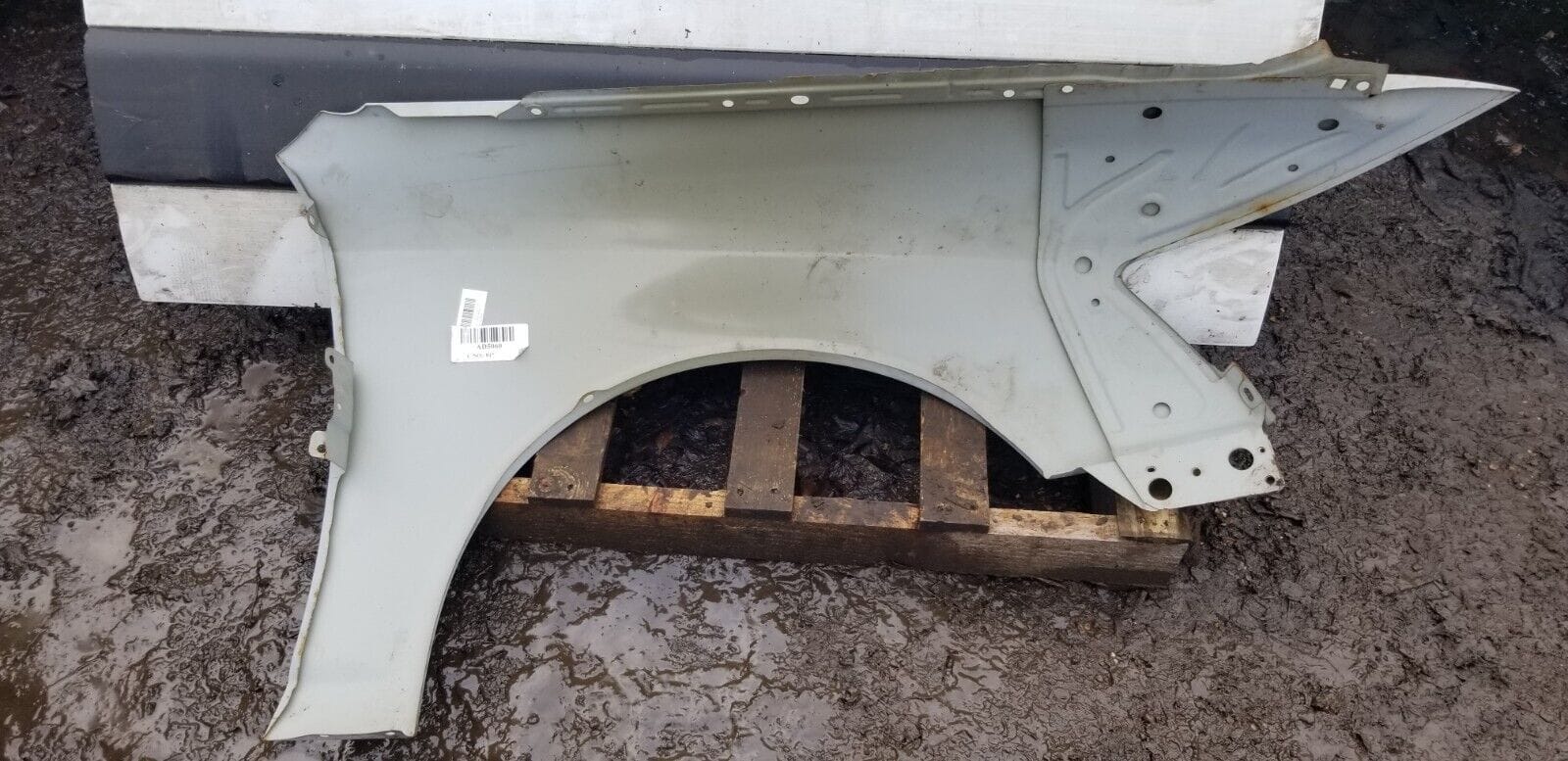 AUDI A6 FRONT WING PASSENGER SIDE 2010 - Image 3