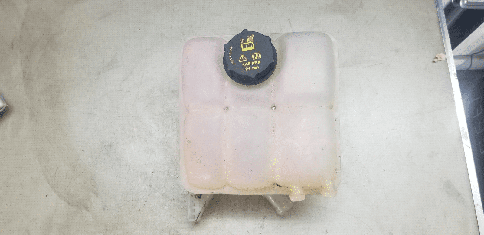 FORD KUGA MK2 2.0 DIESEL COOLANT EXPANSION TANK 8V61-8K218A 2016