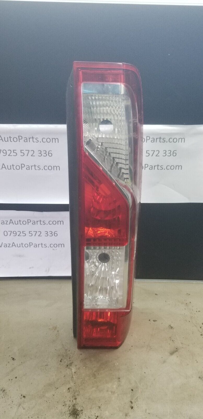 GENUINE MASTER DRIVERS TAIL LIGHT LAMP RIGHT Van 2015 RENAULT 2010-2023