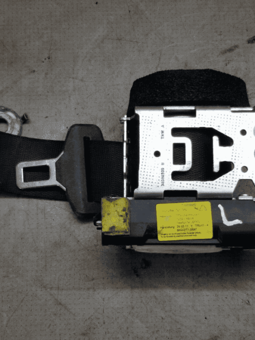MERCEDES BENZ C CLASS SEAT BELT REAR LEFT PASSENGER SIDE NEARSIDE W204 2011