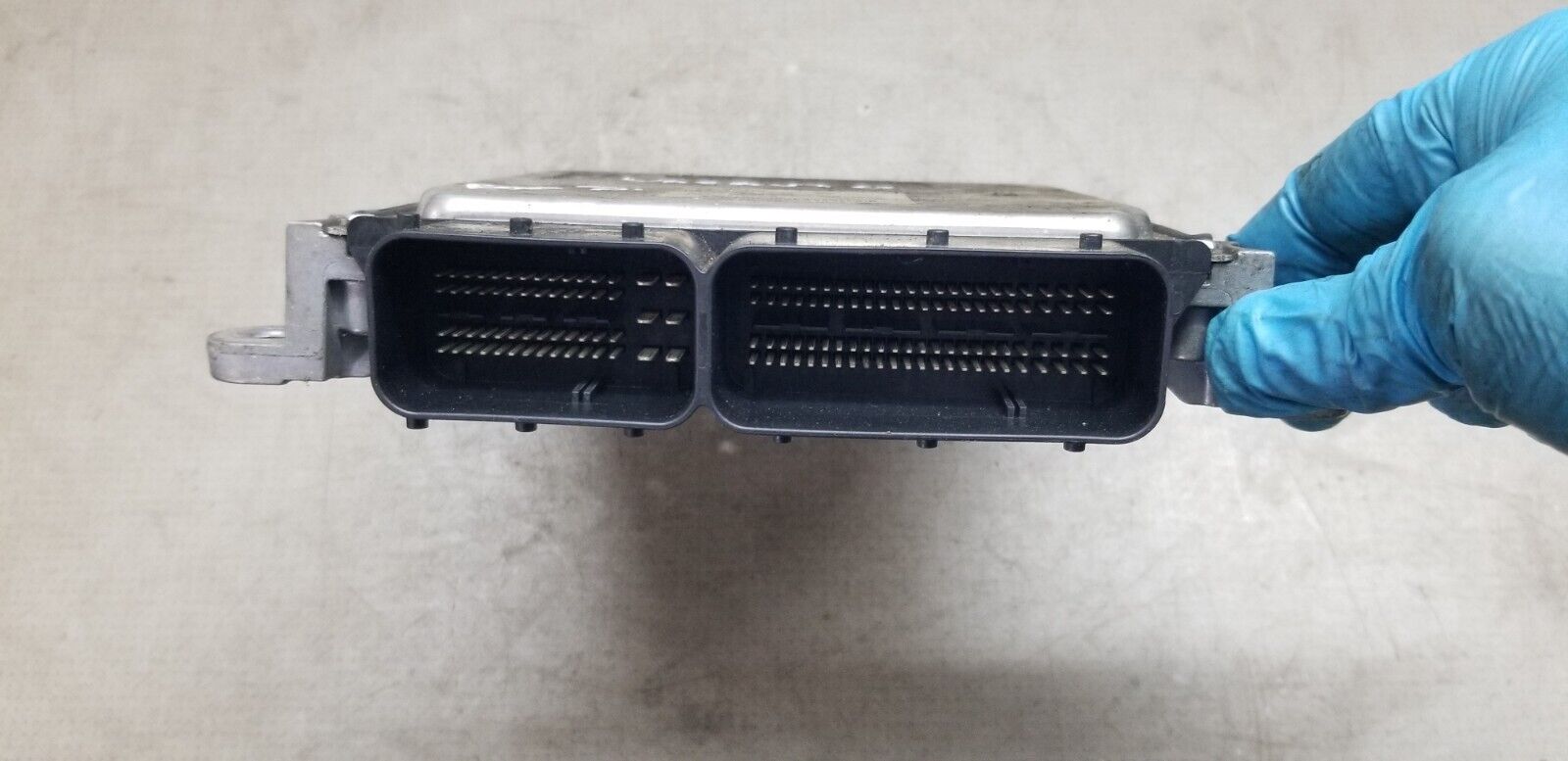 Mercedes-Benz C Class W204 2012 2.1 Diesel Engine Control Module ECU A6519007500 - Image 4