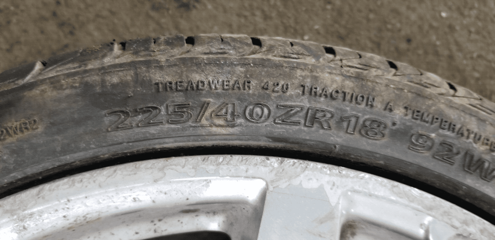 MERCEDES BENZ E CLASS ALLOY WHEEL SET FRONT REAR A2044019802/A2044019902 - Image 7