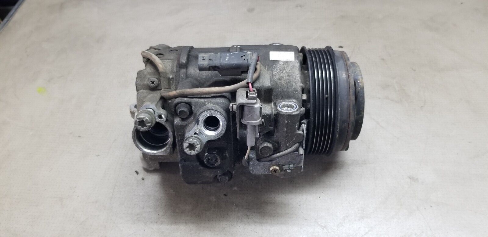 Mercedes Benz E Class W212 Facelift 13-17 Air Con Pump A0008302600 |O - Image 3