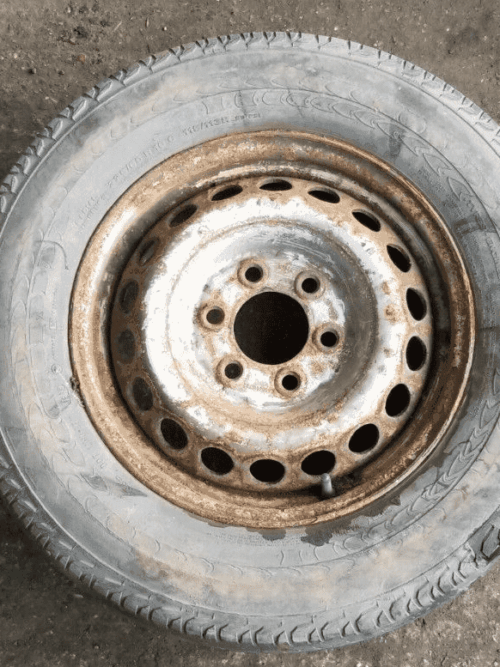 Used Mercedes Sprinter W906 16-inch steel wheel with Continental 235/65R16 tyre – front view