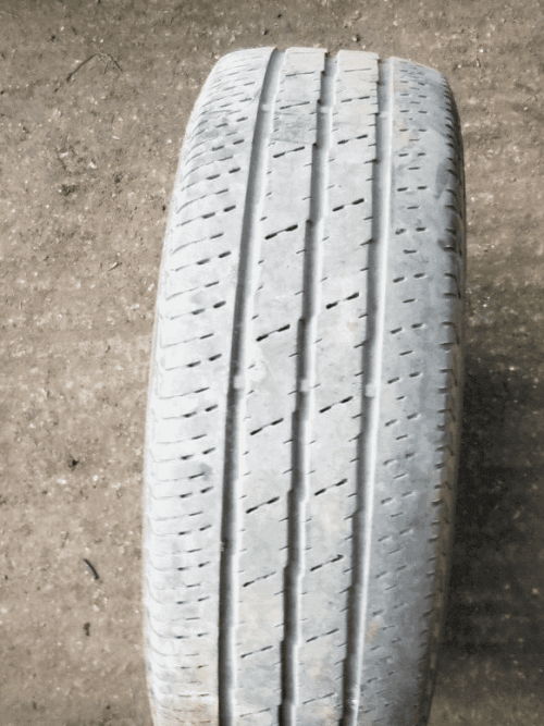 Detailed image of used Mercedes Sprinter W906 wheel and Continental tyre assembly