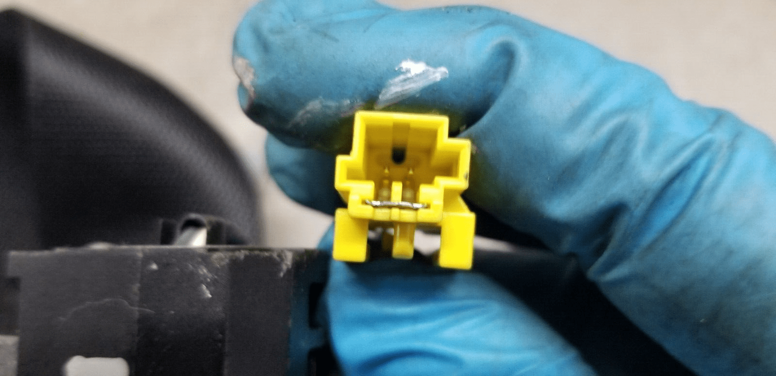 Rear Left Seat Belt Mercedes W212 E Class Saloon Genuine Part