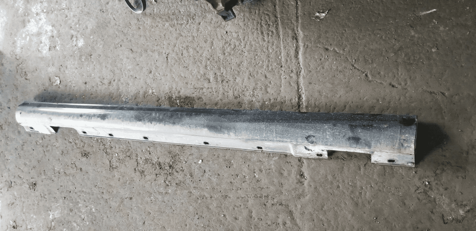 MERCEDES C CLASS SILL SIDE SKIRT LEFT 197 BLACK A2046981354 W204 2009 - 2015