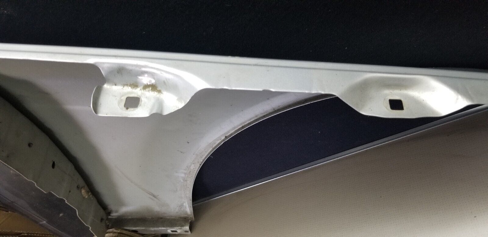 Mercedes C Class Passenger Side Left Front Wing |O - Image 14