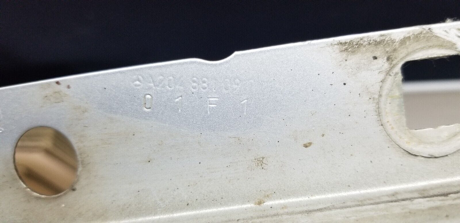 Mercedes C Class Passenger Side Left Front Wing |O - Image 15