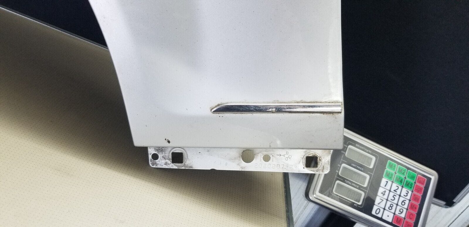 Mercedes C Class Passenger Side Left Front Wing |O - Image 3