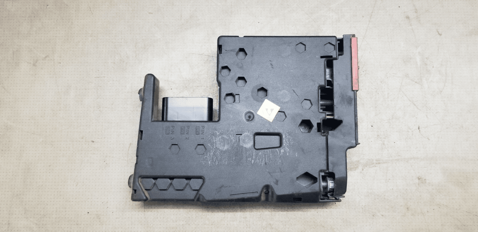 MERCEDES E CLASS POSITIVE BATTERY TERMINAL FUSE BOX BOARD W212 2015 - Image 3