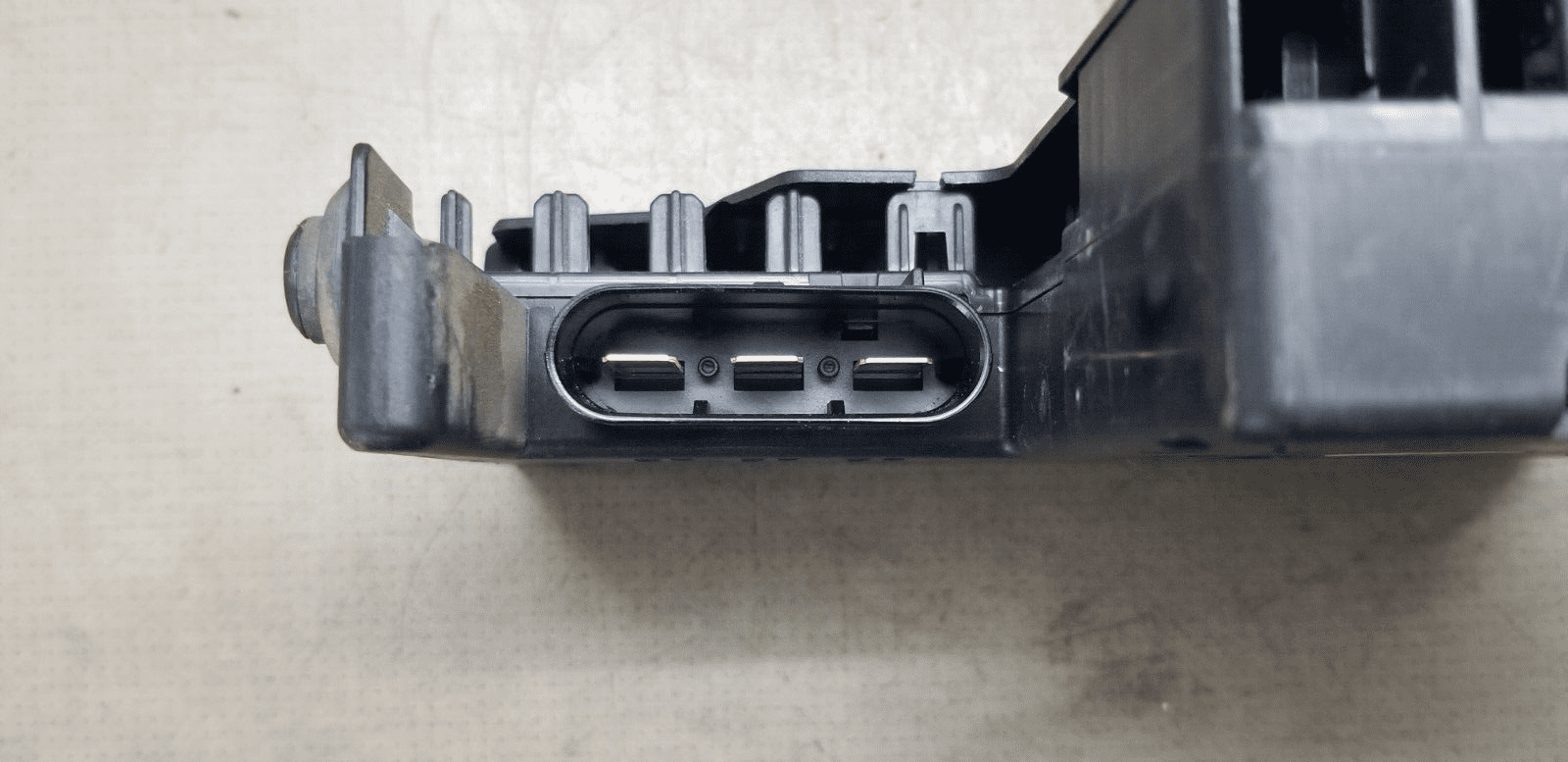 MERCEDES E CLASS POSITIVE BATTERY TERMINAL FUSE BOX BOARD W212 2015 - Image 4