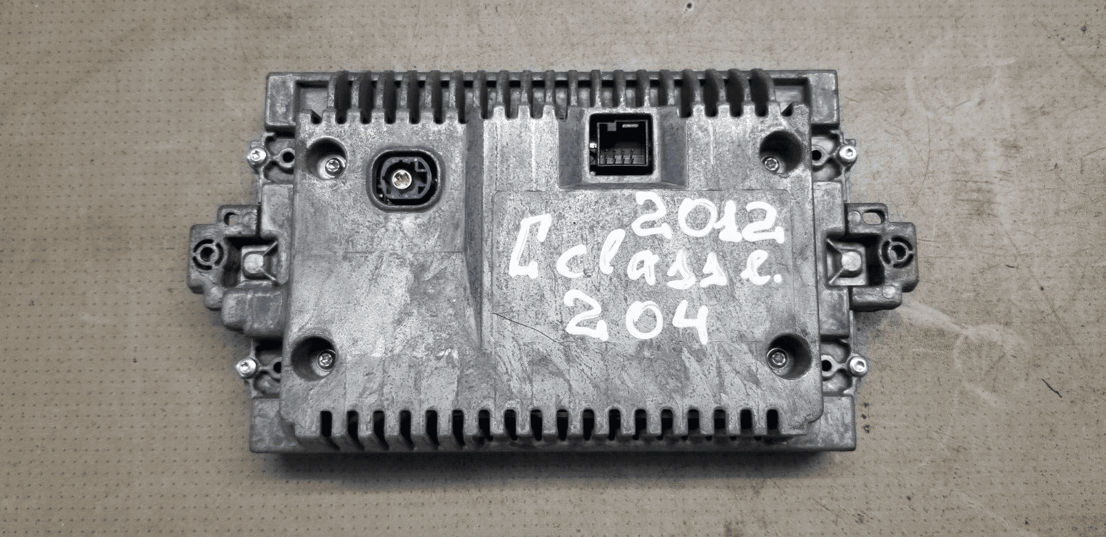 MERCEDES E-CLASS W204 2012 DASHBOARD RADIO SAT NAV SCREEN DISPLAY A2049005205 - Image 3