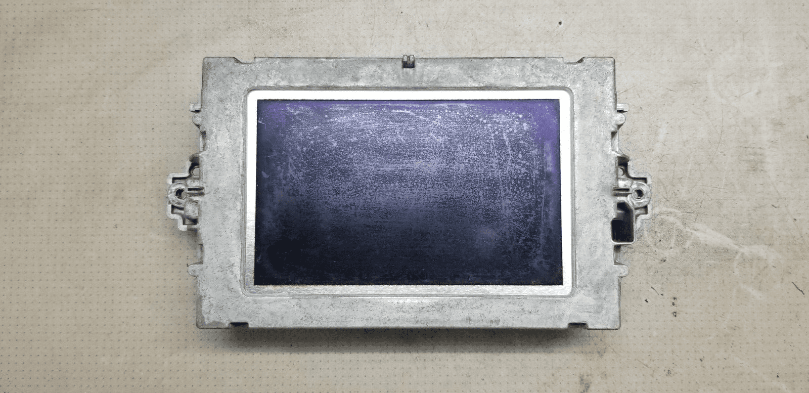 MERCEDES E-CLASS W204 2012 DASHBOARD RADIO SAT NAV SCREEN DISPLAY A2049005205