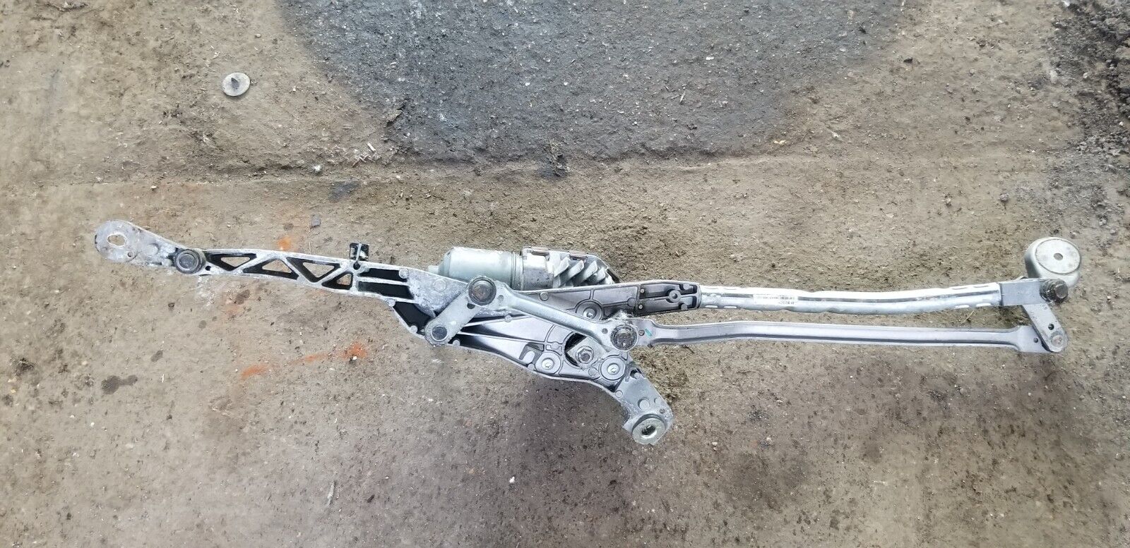 Mercedes E Class Wiper Assembly Motor And Linkage A2128201340 09-16 |O - Image 5