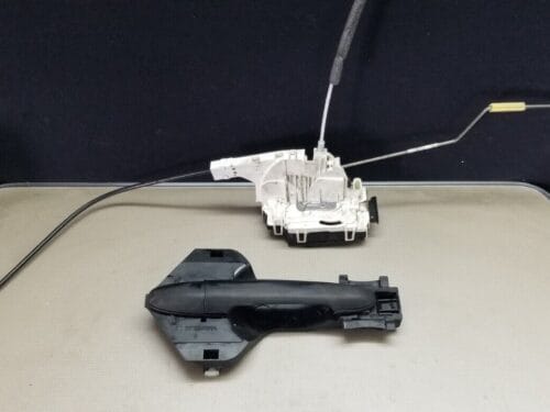 MERCEDES SPRINTER DOOR LOCK ASSEMBLY FRONT LEFT A9067201435 W906 2006 – 2019