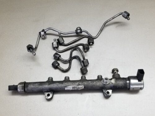 MERCEDES SPRINTER FUEL RAIL A6510700495 W906 2.1L DSL 2013 FUEL RAIL