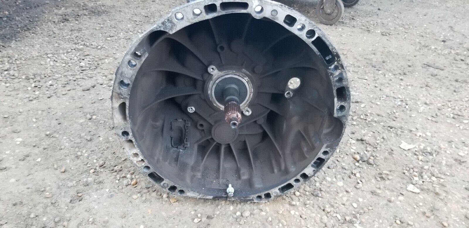 Mercedes Benz Sprinter Gearbox 6 Speed Manual W906 2.1L DSL 2013 A9062602401 - Image 5