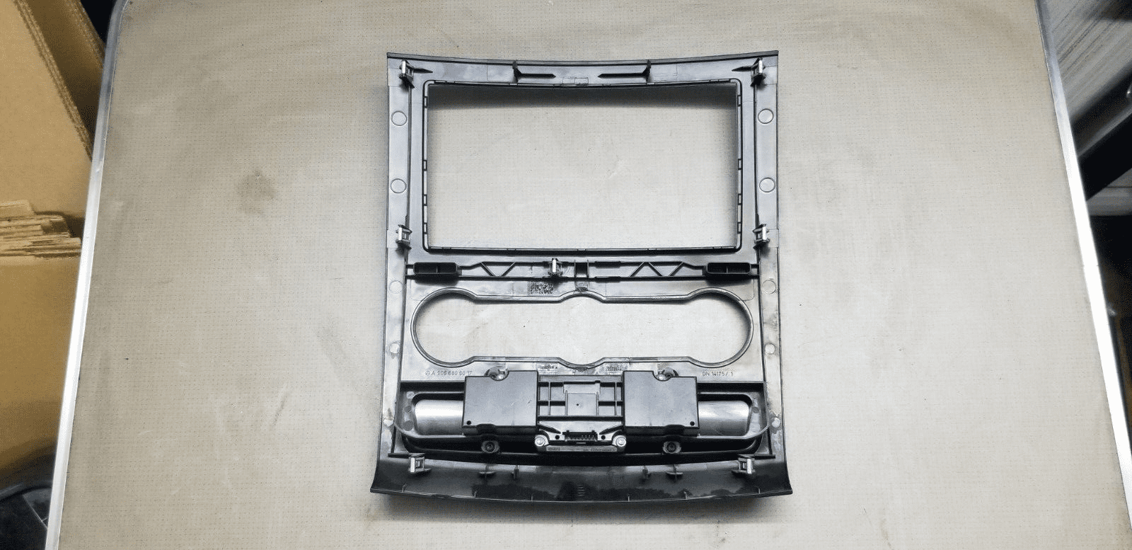 MERCEDES SPRINTER Hazard Light Switch Panel 2014 Diesel A9068701010 - Image 4