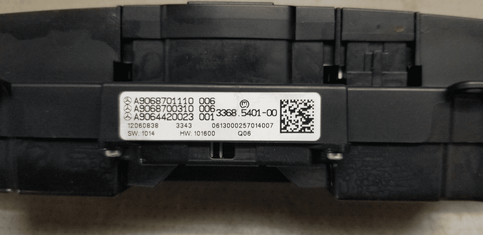 Mercedes Benz Sprinter Hazard Warning Light Switch Panel 2014 2.1 Diesel A9068701110 - Image 3