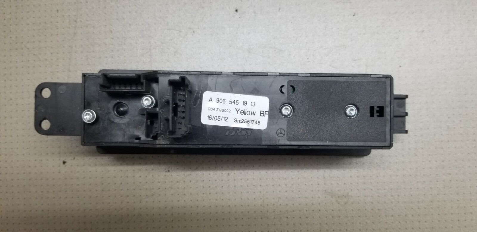 MERCEDES SPRINTER MK2 09-23 ELE WINDOW SWITCH (FRONT PASSENGER SIDE) A9065451913 - Image 3