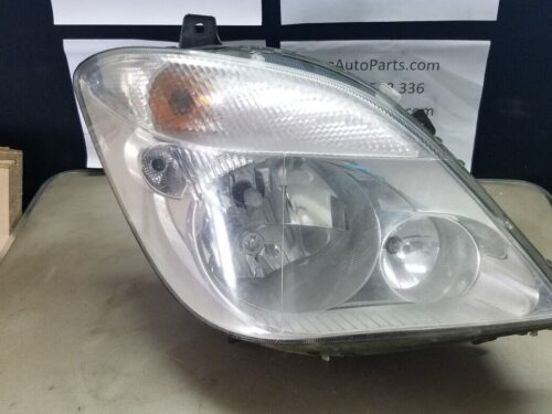 MERCEDES SPRINTER W906  O/S DRIVER RIGHT SIDE HEADLIGHT A9068200461