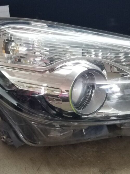 Side angle of Nissan Qashqai J10 headlamp right 26010BR03A