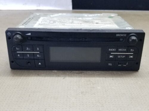 Front view of Radio Stereo Unit 281155360R, compatible with Nissan NV400, Vauxhall Movano & Renault Master MK3 (2011–2018).