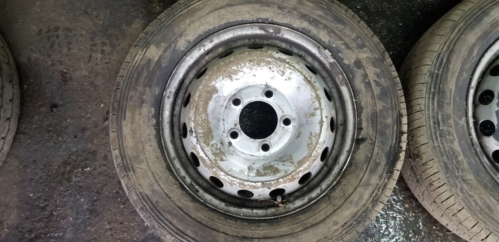 RENAULT MASTER STEEL WHEEL & TYRE - 215/65 R16C/ Price is for 1 wheel - Image 3