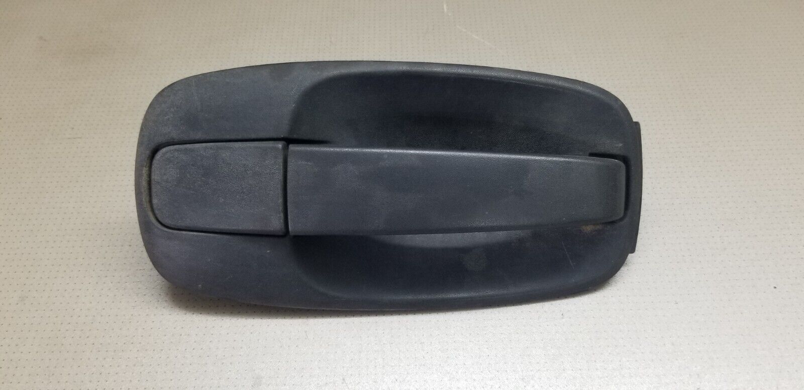 RENAULT TRAFFIC 29 SPORT PASSENGER SIDE REAR DOOR HANDLE 8200897943