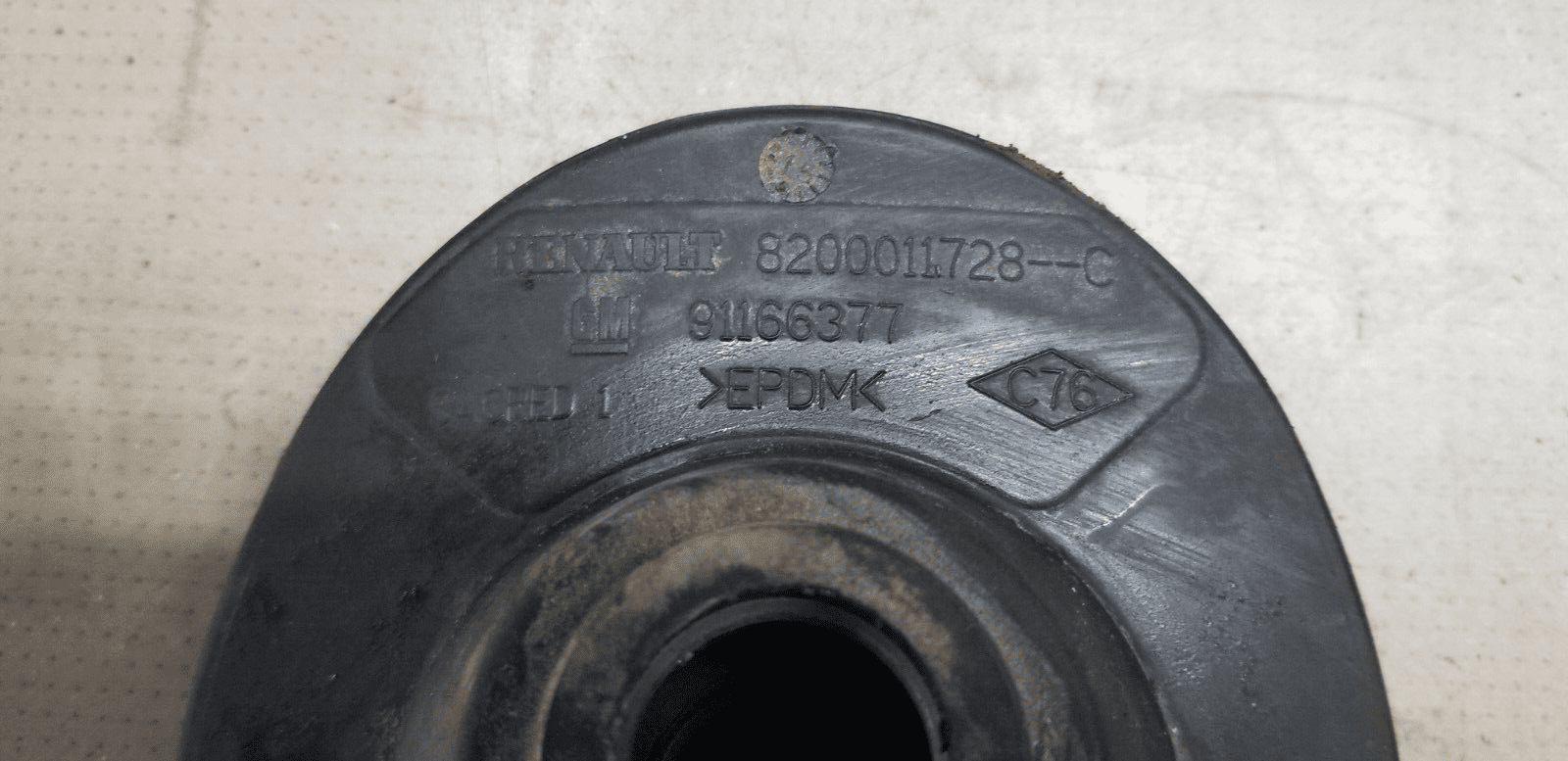 RENAULT TRAFIC 2015 STEERING COLUMN TRIM 8200011728 - Image 3