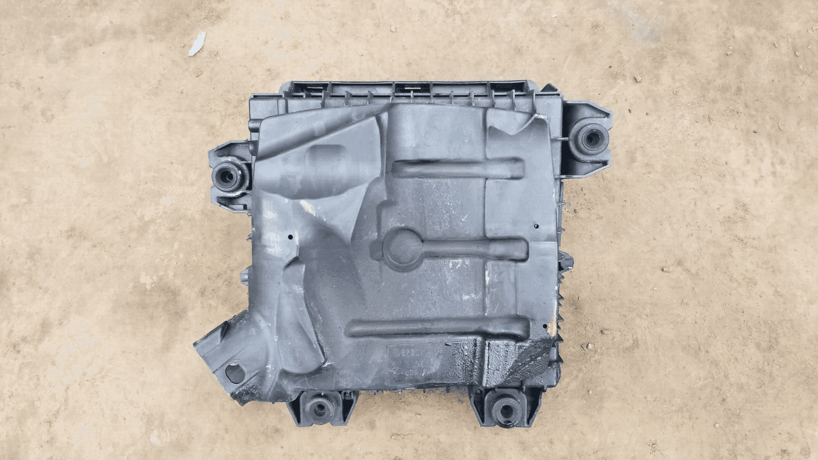 RENAULT TRAFIC Air Filter Housing 2010 2.0 Diesel 8200760899 - Image 3