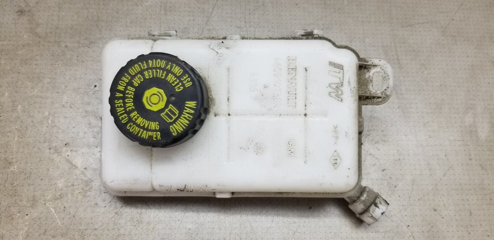 RENAULT TRAFIC BRAKE FLUID RESERVOIR 460910738R 1.6L DSL MANUAL