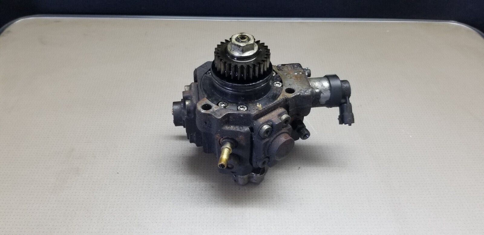 Renault Trafic High Pressure Fuel Pump 2.0L Diesel 8200950493 Genuine OEM