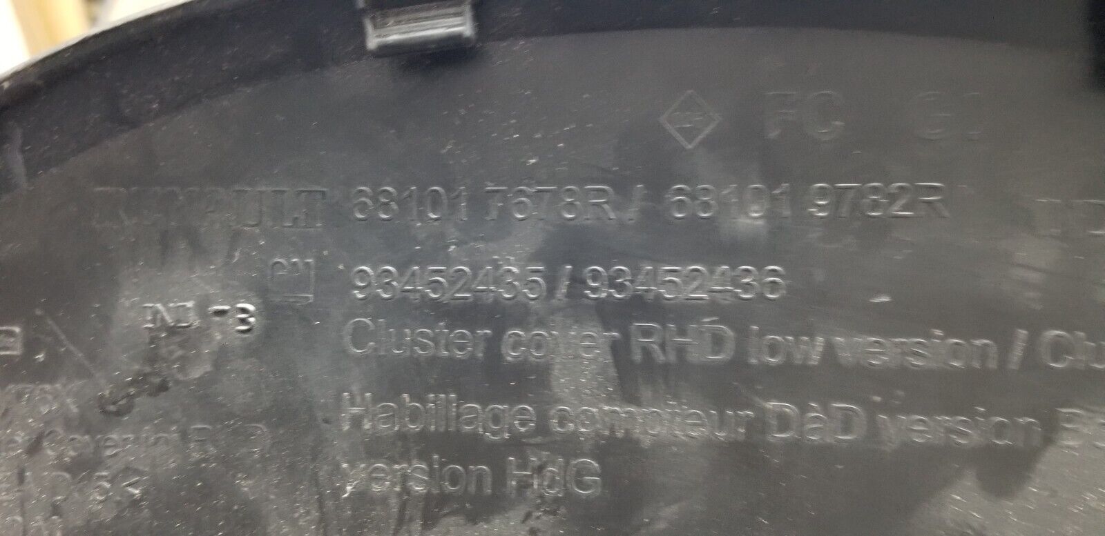 RENAULT TRAFIC VAUXHALL VIVARO SPEEDO SURROUND COVER 681017678R 2015 - 2019 - Image 5